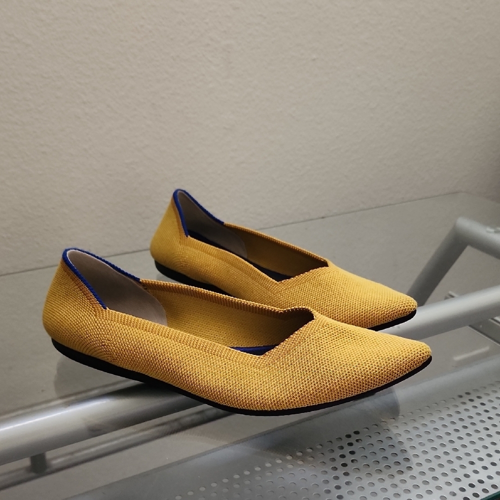 Rothy’s The Point flats in vibrant yellow knit — comfy, washable & eco-friendly - Picture 3 of 7